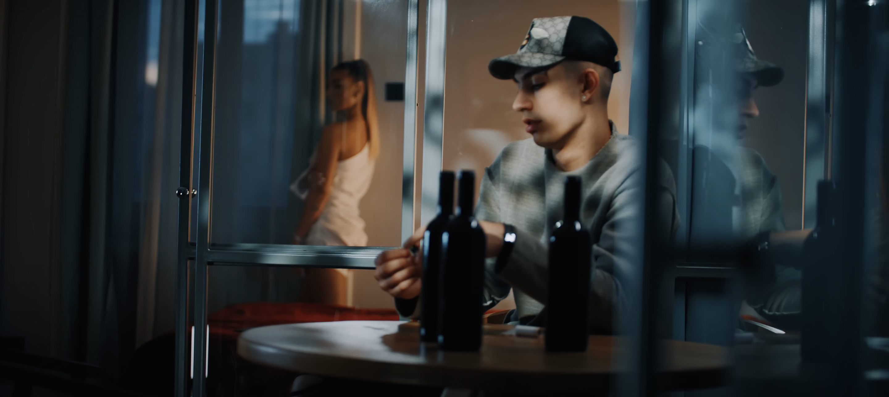 YNY Sebi × POLLY — Apel Pierdut
